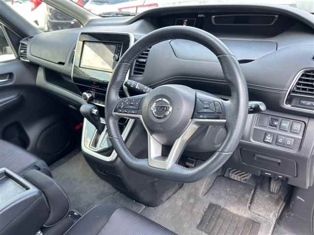 NISSAN SERENA 2017