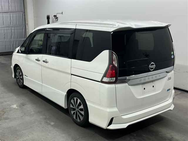 NISSAN SERENA 2017