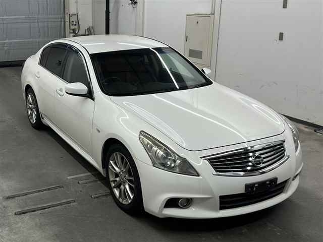 NISSAN SKYLINE 2010