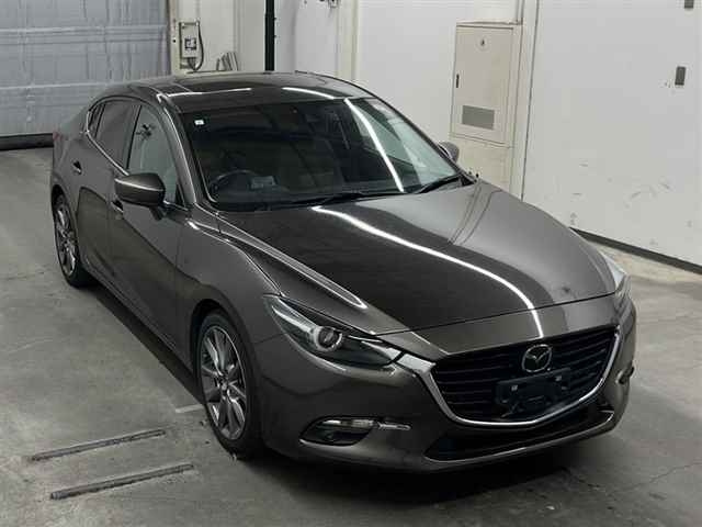 MAZDA AXELA 2017
