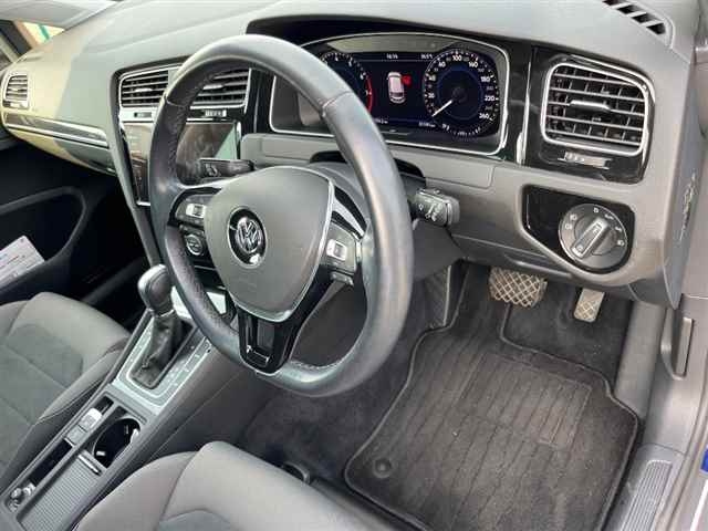 VOLKSWAGEN GOLF 2019
