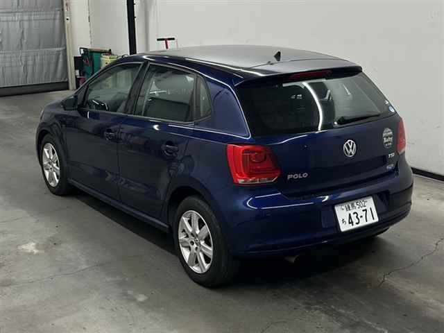 VOLKSWAGEN POLO 2013