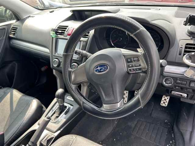 SUBARU FORESTER 2012