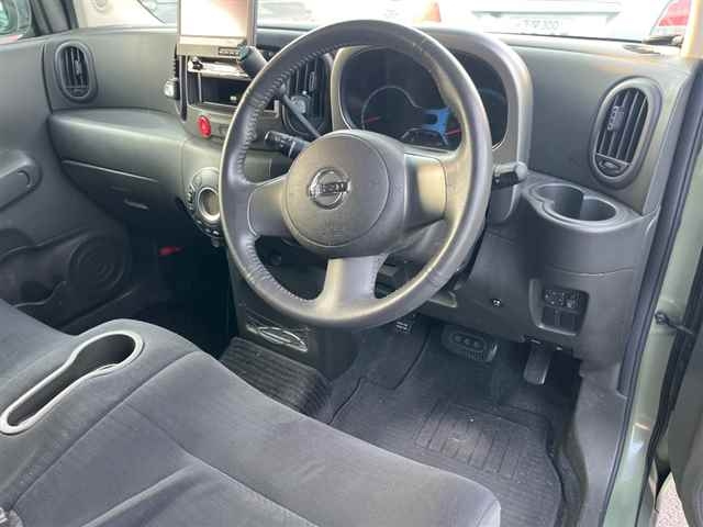 NISSAN CUBE 2010