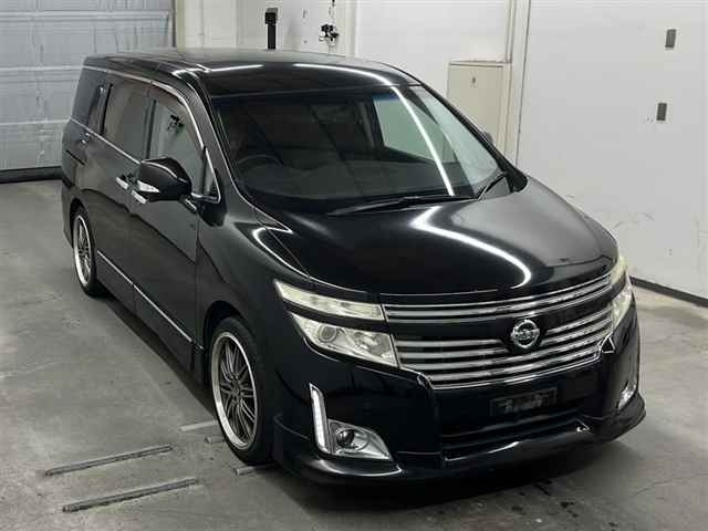 NISSAN ELGRAND 2010