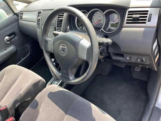 NISSAN TIIDA LATIO 2012