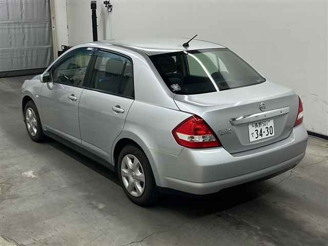NISSAN TIIDA LATIO 2012