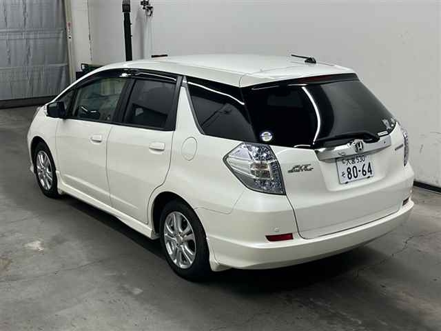 HONDA FIT SHUTTLE 2011
