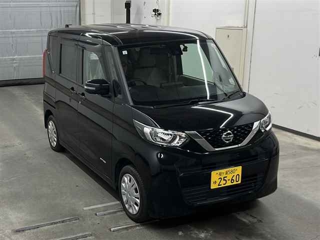 NISSAN ROOX 2021