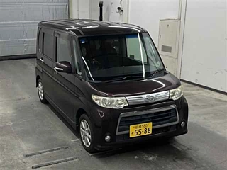 DAIHATSU TANTO 2011
