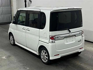 DAIHATSU TANTO 2008