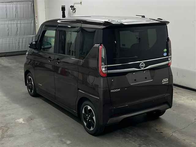NISSAN ROOX 2020