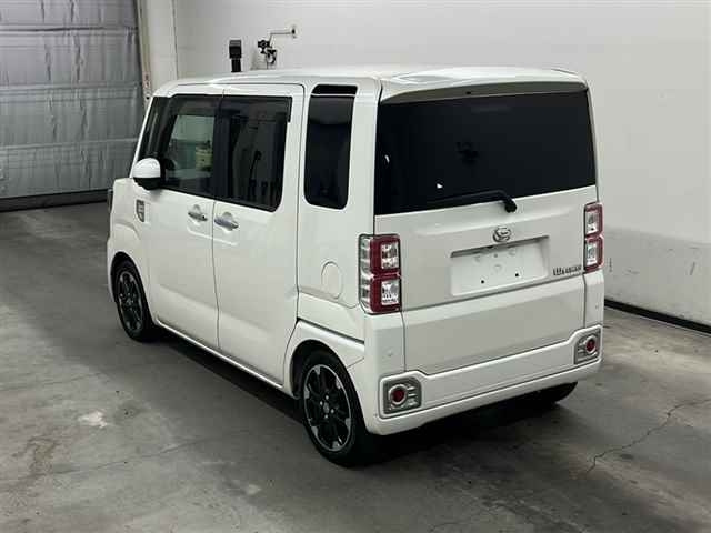 DAIHATSU WAKE 2020