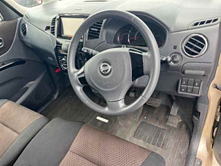 NISSAN ROOX 2010