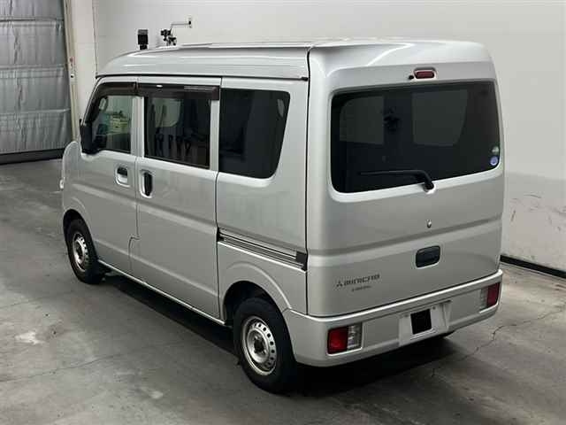MITSUBISHI MINICAB VAN 2018