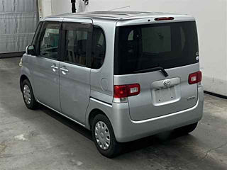 DAIHATSU TANTO 2008