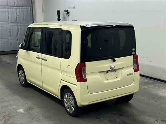 DAIHATSU TANTO 2018
