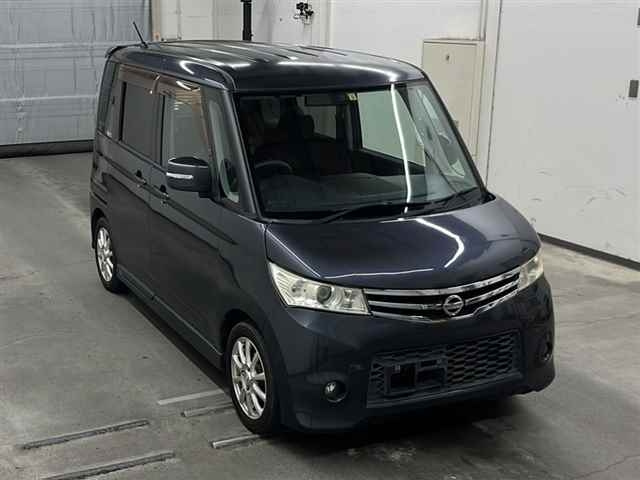 NISSAN ROOX 2010