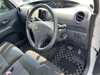 DAIHATSU TANTO 2011