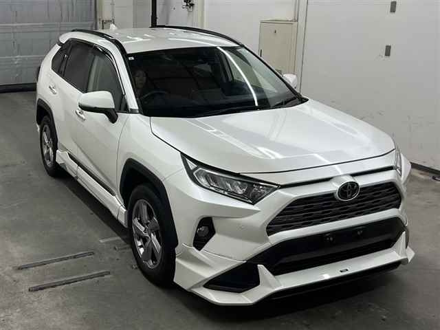 TOYOTA RAV4 2021