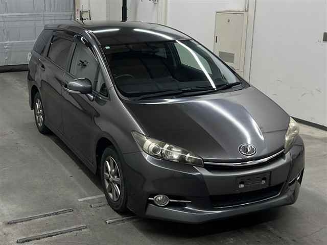 TOYOTA WISH 2012