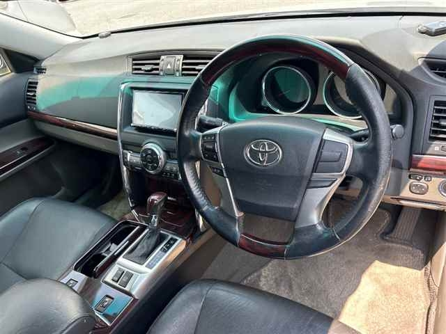 TOYOTA MARK X 2012