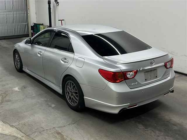 TOYOTA MARK X 2012