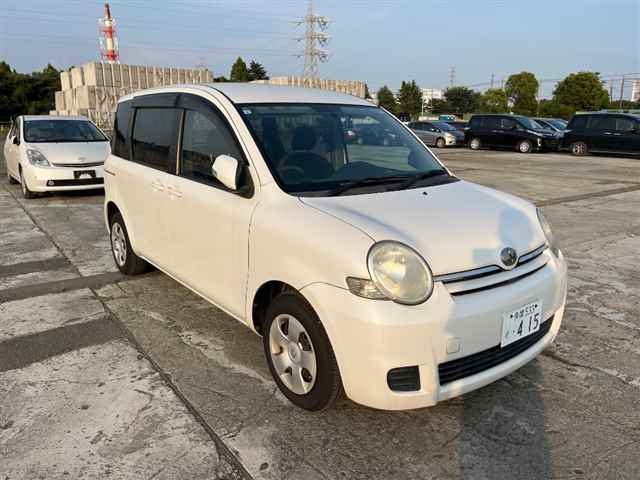TOYOTA SIENTA 2009