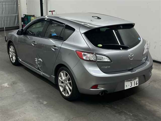 MAZDA AXELA 2011
