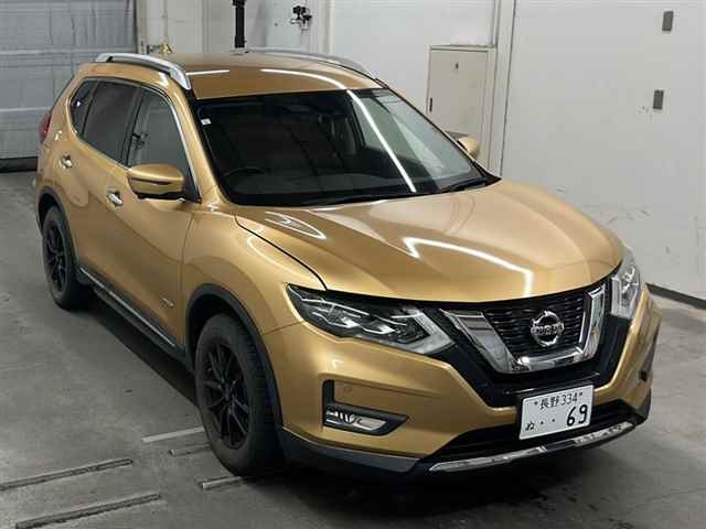 NISSAN X-TRAIL 2019