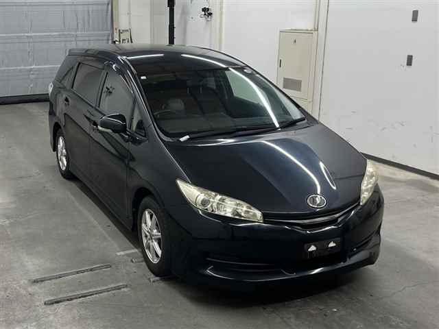 TOYOTA WISH 2012