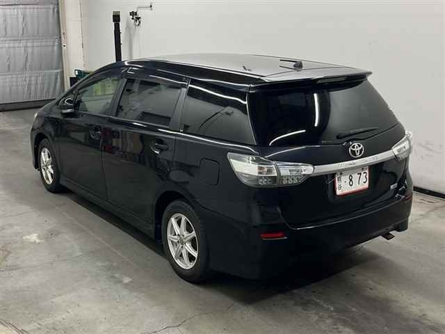 TOYOTA WISH 2012