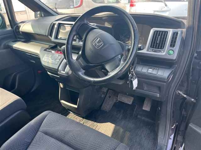 HONDA STEP WAGON 2012