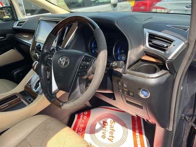 TOYOTA ALPHARD 2015