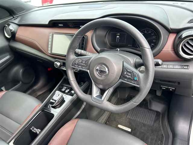 NISSAN KIX 2024