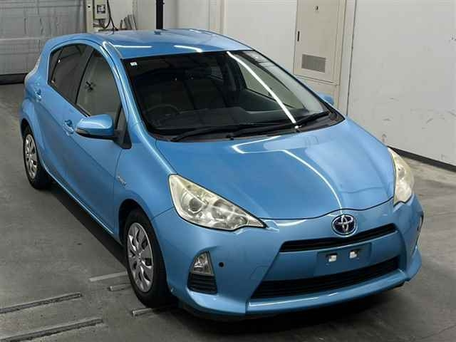 TOYOTA AQUA 2012