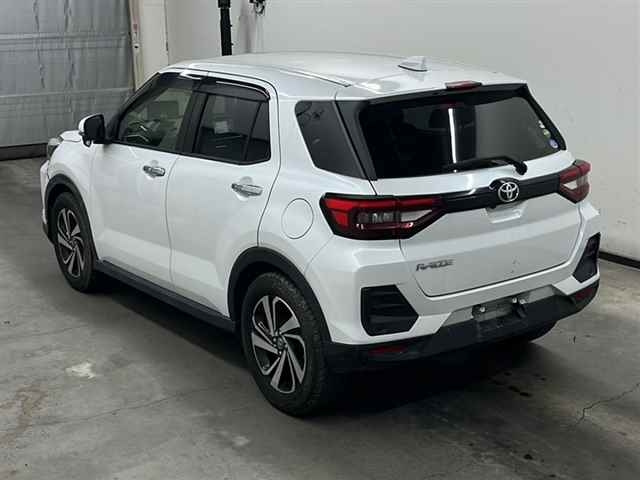 TOYOTA RAIZE 2020