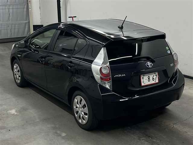 TOYOTA AQUA 2014