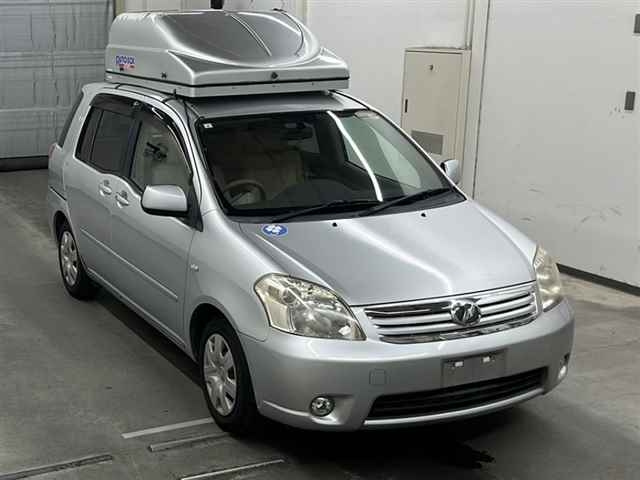 TOYOTA RAUM 2009