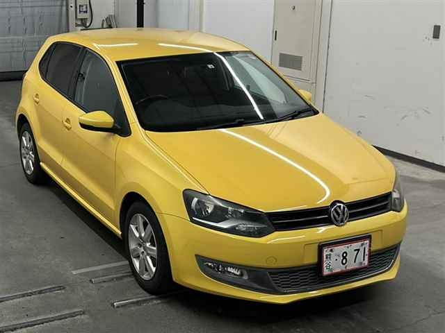 VOLKSWAGEN POLO 2010