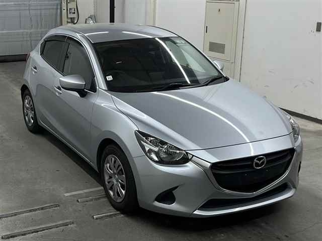 MAZDA DEMIO 2019