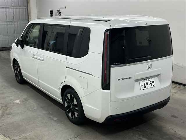 HONDA STEP WAGON 2025