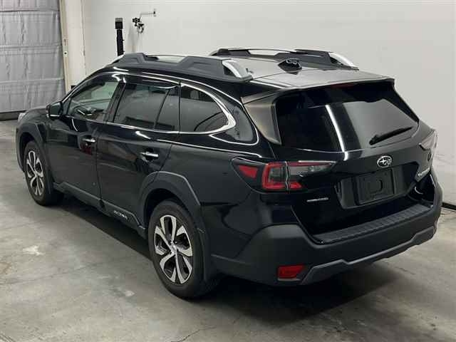 SUBARU LEGACY OUTBACK 2022