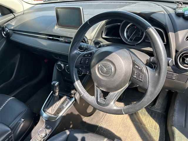 MAZDA DEMIO 2016