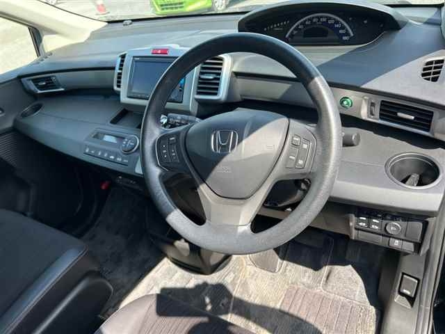 HONDA FREED 2016