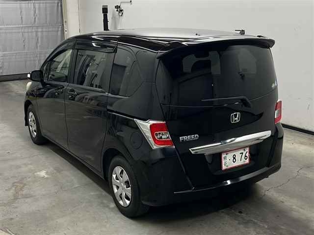 HONDA FREED 2016