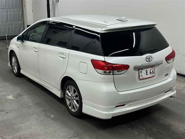 TOYOTA WISH 2009