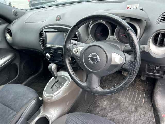 NISSAN JUKE 2010