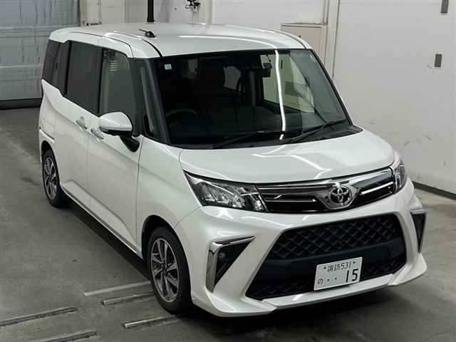 TOYOTA ROOMY 2020
