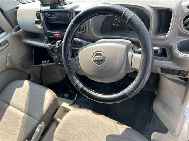 NISSAN CLIPPER VAN 2018
